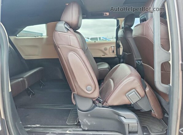 5TDERKEC0NS085050 2022 TOYOTA SIENNA Gray Rear interior view