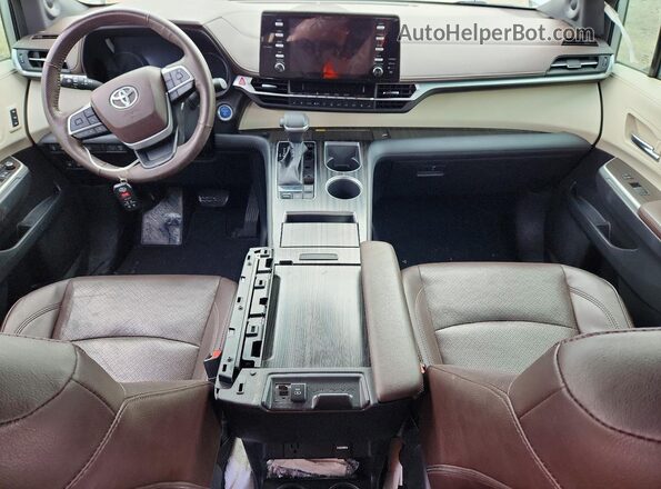 5TDERKEC0NS109590 2022 TOYOTA SIENNA Серебряный Вид панели приборов