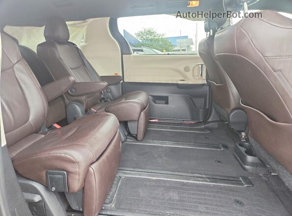 5TDERKEC1MS055280 2021 TOYOTA SIENNA Red Вид задньої частини салону