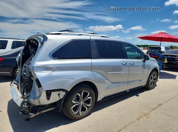 5TDESKFC0SS199631 2025 TOYOTA SIENNA Silver უკანა მარჯვენა