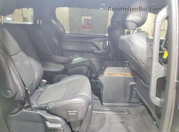 5TDESKFC0SS210689 2025 TOYOTA SIENNA Gray Rear interior view