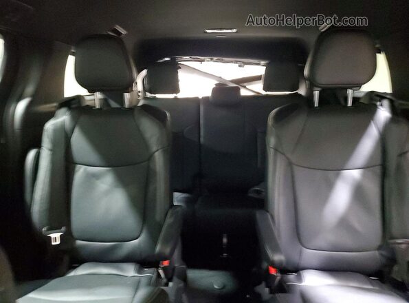 5TDESKFC0SS210689 2025 TOYOTA SIENNA Gray Rear seats view