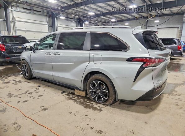 5TDESKFC2SS155159 2025 TOYOTA SIENNA Silver Հետևի ձախ