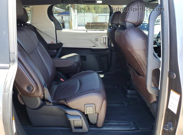 5TDESKFC4PS108013 2023 TOYOTA SIENNA Gray Rear interior view