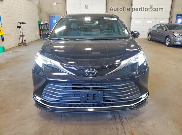 5TDESKFC4TS262067 2026 TOYOTA SIENNA Black Widok z przodu