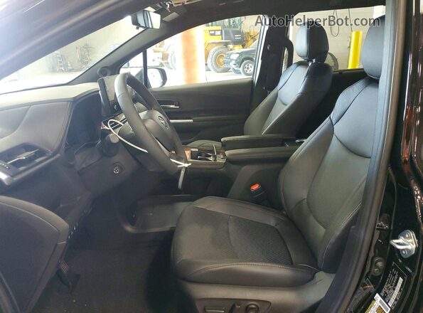 5TDESKFC4TS262067 2026 TOYOTA SIENNA Black Widok wnętrza z przodu