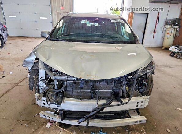5TDESKFC8SS167770 2025 TOYOTA SIENNA Silver Դիմացի տեսք