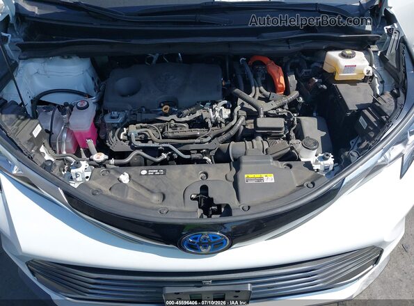 5TDESKFC9RS148820 2024 TOYOTA SIENNA White უკანა ხედი