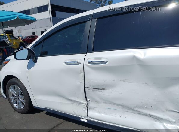 5TDESKFC9RS148820 2024 TOYOTA SIENNA White 