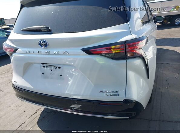5TDESKFC9RS148820 2024 TOYOTA SIENNA White 