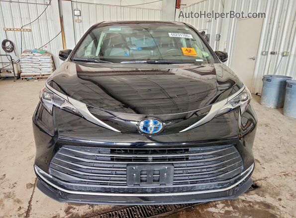 5TDESKFC9RS153113 2024 TOYOTA SIENNA Black Դիմացի տեսք