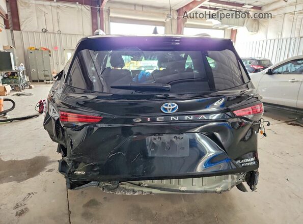 5TDESKFC9RS153113 2024 TOYOTA SIENNA Black Հետևի տեսք
