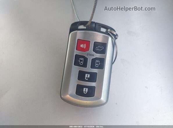 5TDEZ3DC5LS239367 2020 TOYOTA SIENNA Серебряный Вид панели приборов