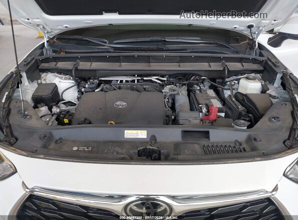 5TDFZRBH3NS172163 2022 TOYOTA HIGHLANDER White Вид ззаду