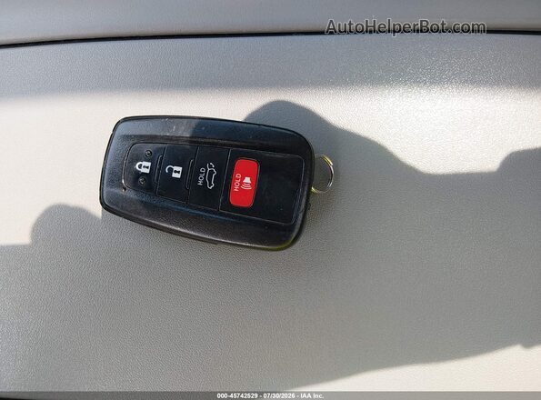 5TDFZRBH5LS052281 2020 TOYOTA HIGHLANDER Silver Dashboard view