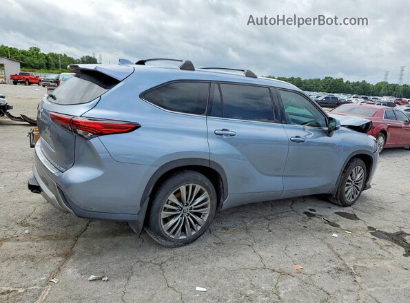 5TDFZRBH5MS092281 2021 TOYOTA HIGHLANDER Blue Trasero derecho