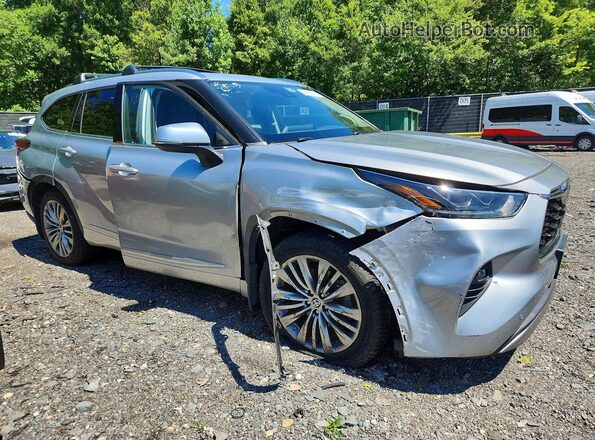 5TDFZRBH8MS093912 2021 TOYOTA HIGHLANDER Silver წინა მარჯვენა