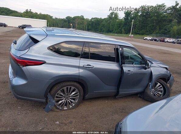 5TDFZRBH9NS193390 2022 TOYOTA HIGHLANDER Серый Вид задней части салона
