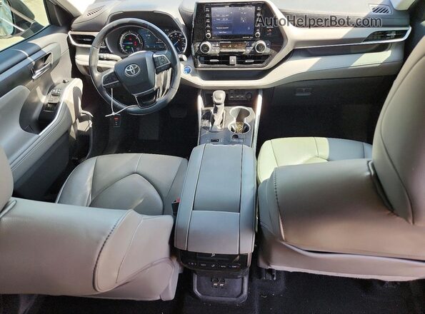 5TDGARAH2LS500215 2020 TOYOTA HIGHLANDER Silver წინა პანელის ხედი