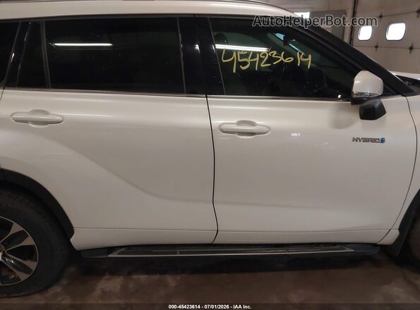 5TDGARAHXLS501788 2020 TOYOTA HIGHLANDER White Rear interior view