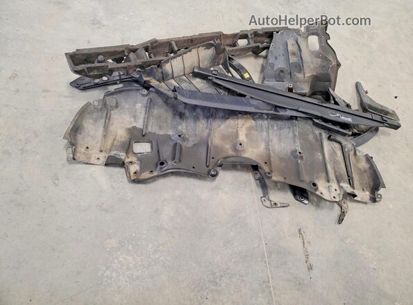 5TDGBRCH8LS503663 2020 TOYOTA HIGHLANDER Silver Вид наклейки з VIN-кодом