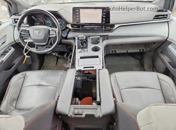 5TDGRKEC9MS007969 2021 TOYOTA SIENNA Black Vista del salpicadero