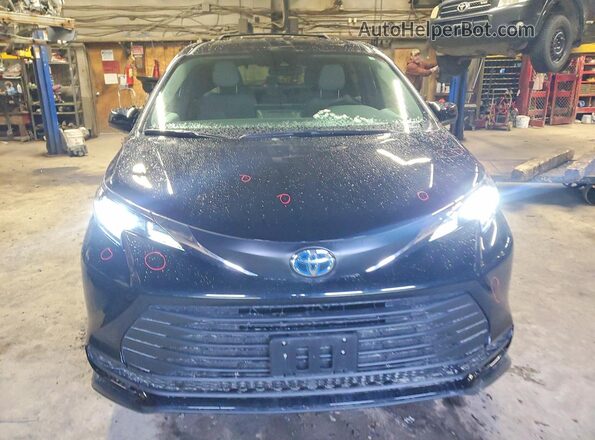 5TDGSKFC4SS206704 2025 TOYOTA SIENNA Black Դիմացի տեսք