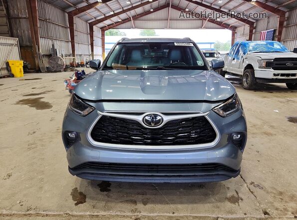 5TDGZRAH2MS074665 2021 TOYOTA HIGHLANDER Blue Front view