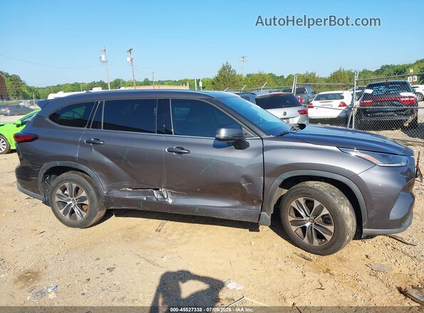 5TDGZRAH2MS527439 2021 TOYOTA HIGHLANDER Gray Vista interior trasera
