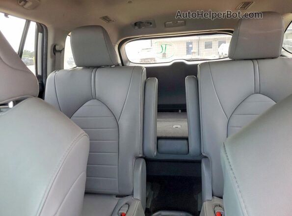 5TDGZRAH5LS019996 2020 TOYOTA HIGHLANDER Silver Հետևի նստատեղերի տեսք
