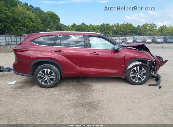 5TDGZRAH5LS513887 2020 TOYOTA HIGHLANDER Red Widok wnętrza z tyłu