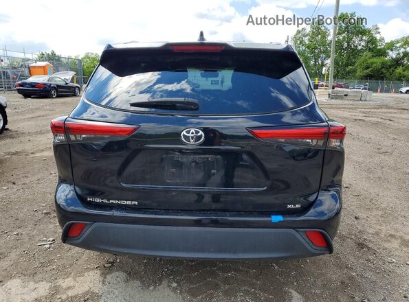 5TDGZRAH6MS066326 2021 TOYOTA HIGHLANDER Black Вид ззаду