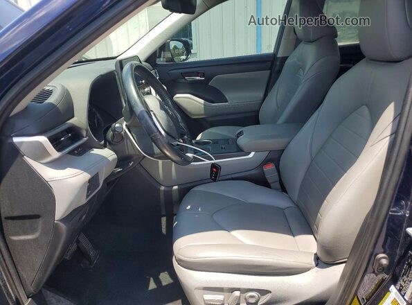 5TDGZRAH7MS062284 2021 TOYOTA HIGHLANDER Blue Widok wnętrza z przodu
