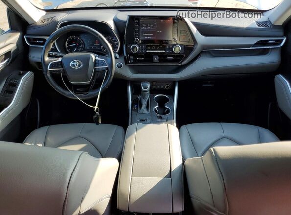 5TDGZRAH9LS012307 2020 TOYOTA HIGHLANDER Silver Widok deski rozdzielczej