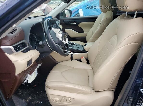 5TDGZRAH9MS062903 2021 TOYOTA HIGHLANDER Blue Front interior view