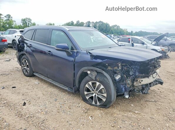 5TDGZRAH9MS062903 2021 TOYOTA HIGHLANDER Blue Front right