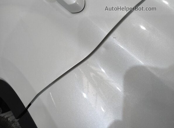 5TDGZRBH0LS502245 2020 TOYOTA HIGHLANDER White 