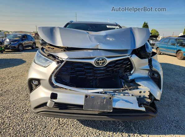 5TDGZRBH3LS045995 2020 TOYOTA HIGHLANDER Silver Front view