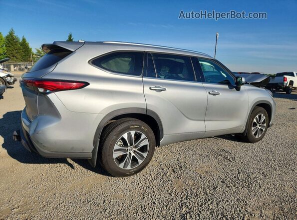 5TDGZRBH3LS045995 2020 TOYOTA HIGHLANDER Silver Rear right
