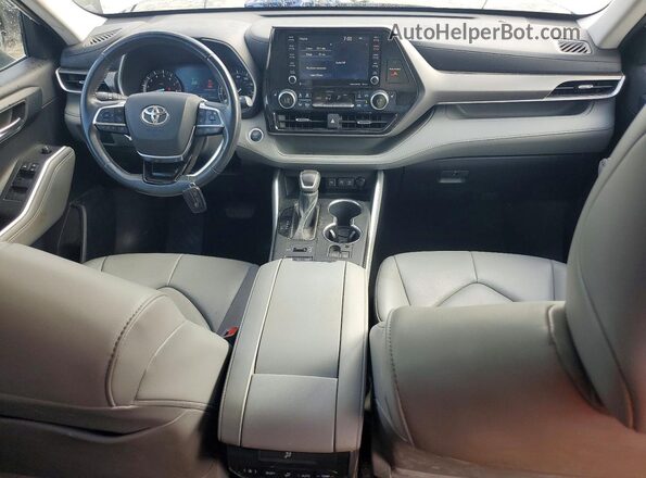 5TDGZRBH4MS137618 2021 TOYOTA HIGHLANDER White Widok deski rozdzielczej