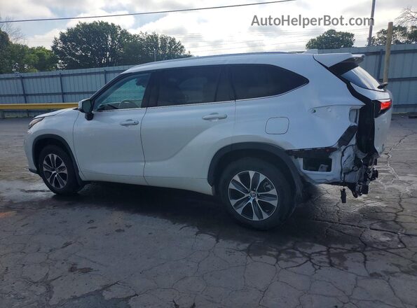 5TDGZRBH4MS137618 2021 TOYOTA HIGHLANDER White Tył lewy