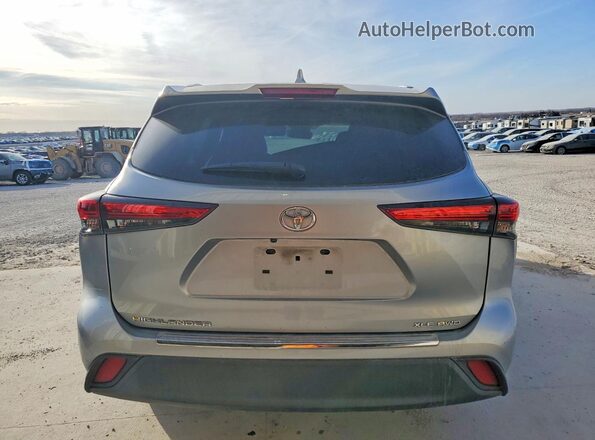 5TDGZRBH5LS052639 2020 TOYOTA HIGHLANDER Gray Rear view