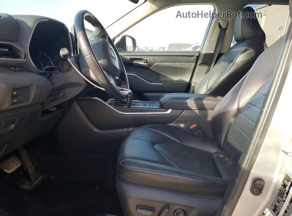 5TDGZRBH5LS052639 2020 TOYOTA HIGHLANDER Gray Front interior view