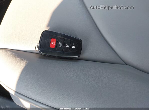 5TDGZRBH6MS149432 2021 TOYOTA HIGHLANDER Silver წინა პანელის ხედი