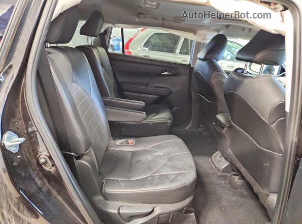 5TDGZRBH7MS084509 2021 TOYOTA HIGHLANDER Brown Widok wnętrza z tyłu