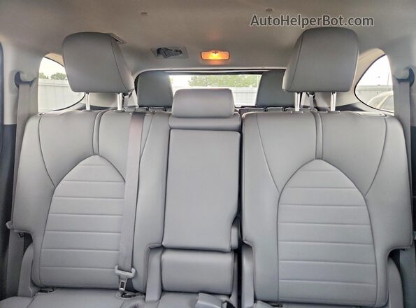 5TDGZRBH8LS046396 2020 TOYOTA HIGHLANDER Blue Rear seats view