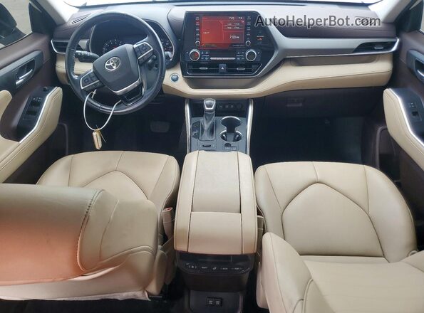 5TDGZRBH8MS079660 2021 TOYOTA HIGHLANDER Белый Вид панели приборов