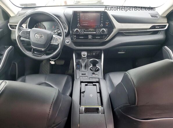5TDGZRBH8MS539433 2021 TOYOTA HIGHLANDER Silver Dashboard view