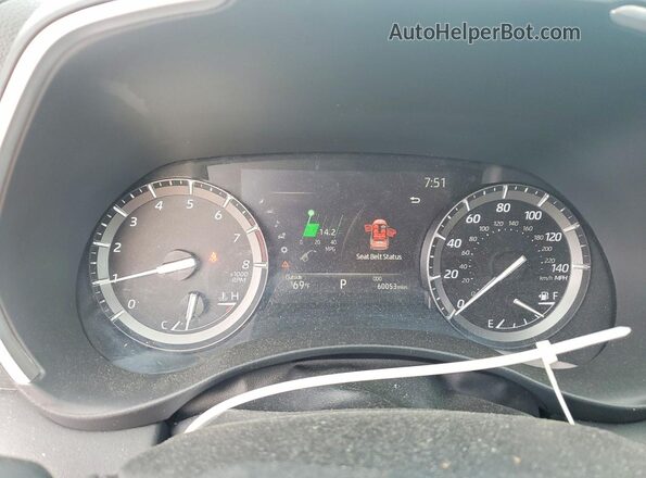 5TDGZRBH8MS539433 2021 TOYOTA HIGHLANDER Silver Instrument cluster view