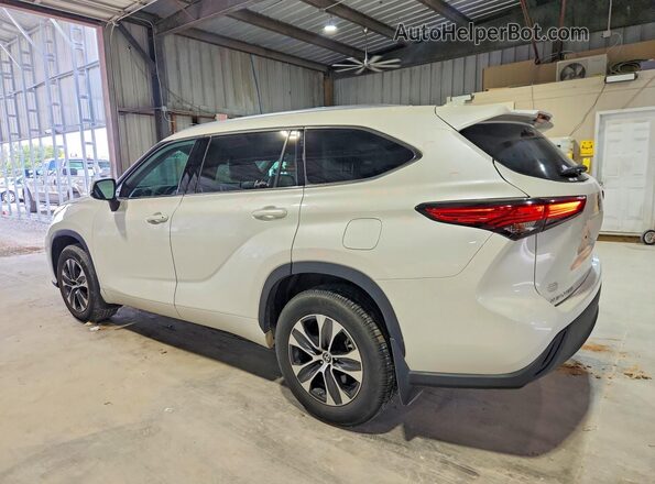 5TDGZRBH8MS541747 2021 TOYOTA HIGHLANDER White Задня ліва чверть